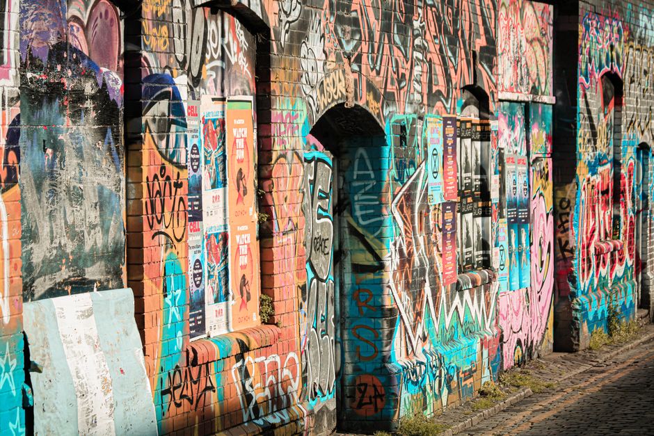 graffiti verwijderen gevel, graffiti reiniging Den Haag foto voor Graffiti verwijderen van een gevel in Den Haag: methoden en preventietips